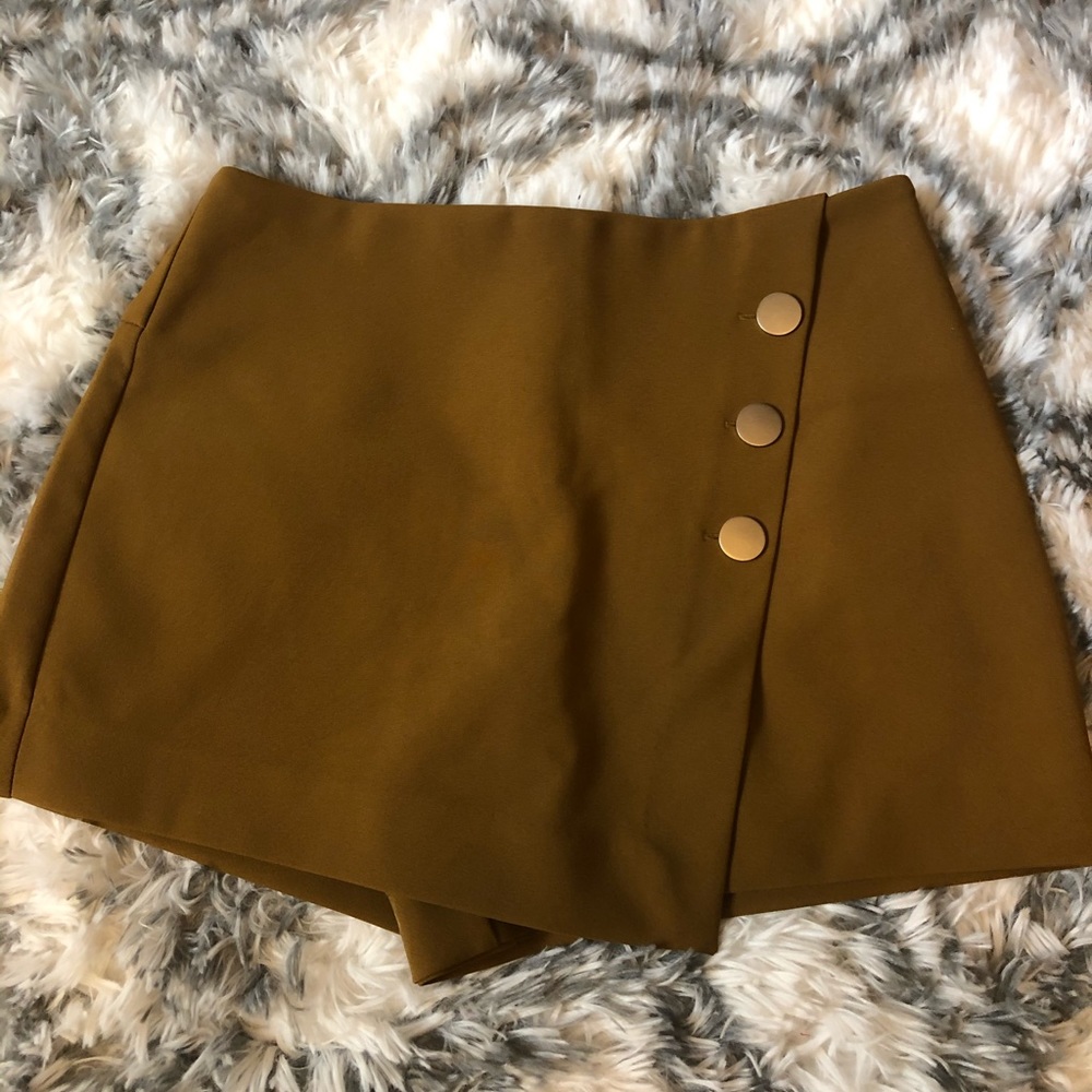 Skort - Picture 1 of 2